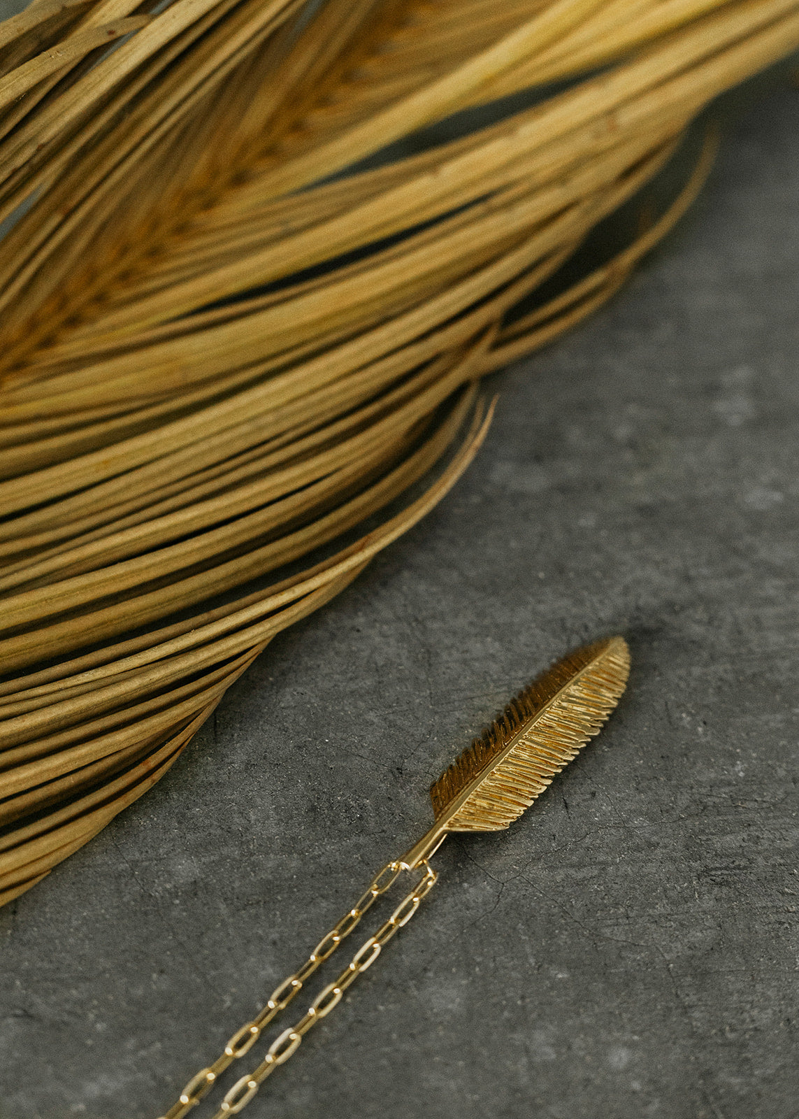 PALM LEAF GOLD PENDANT