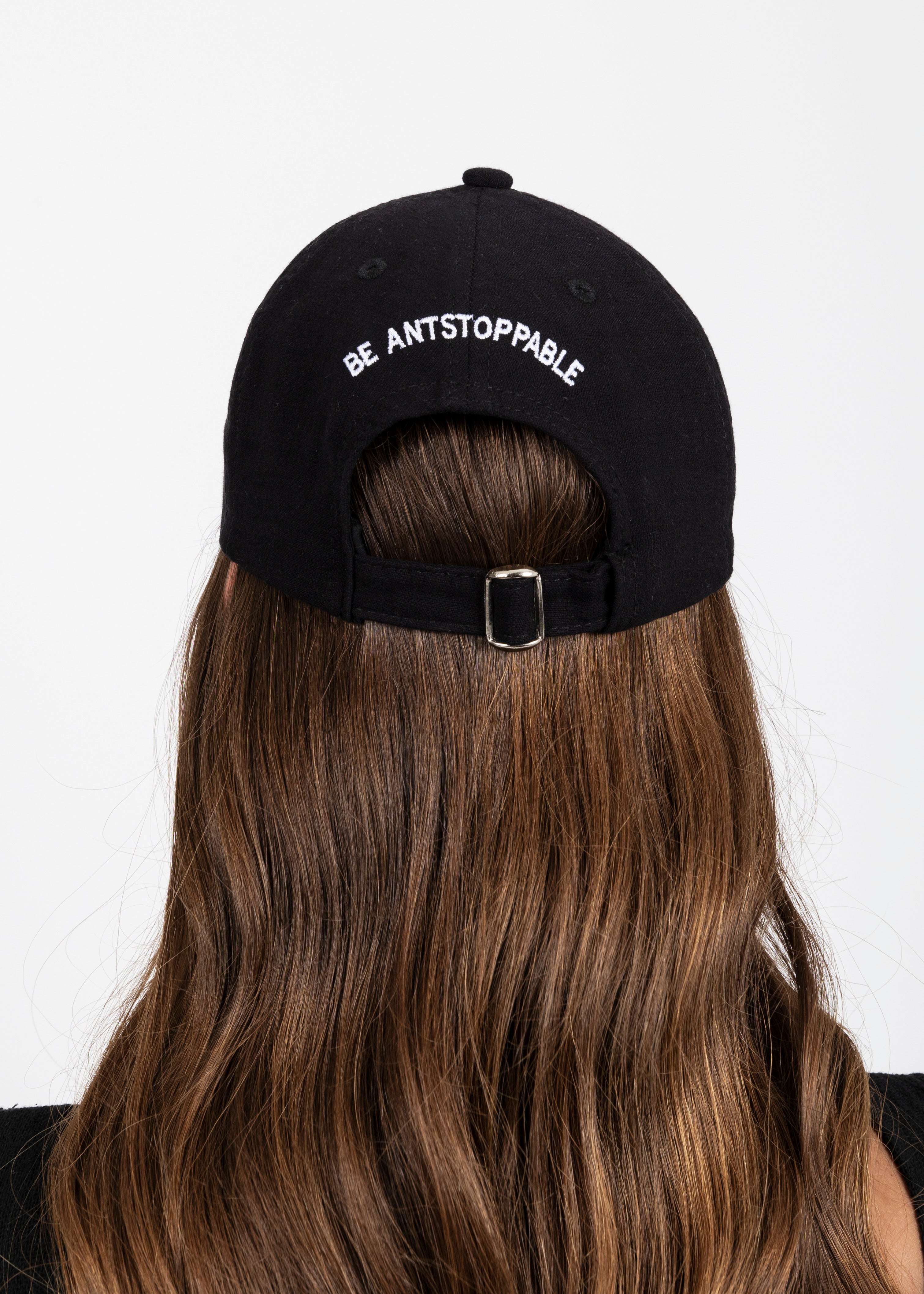 BE ANTSTOPPABLE BLACK CAP - DE LA ROSA TULUM