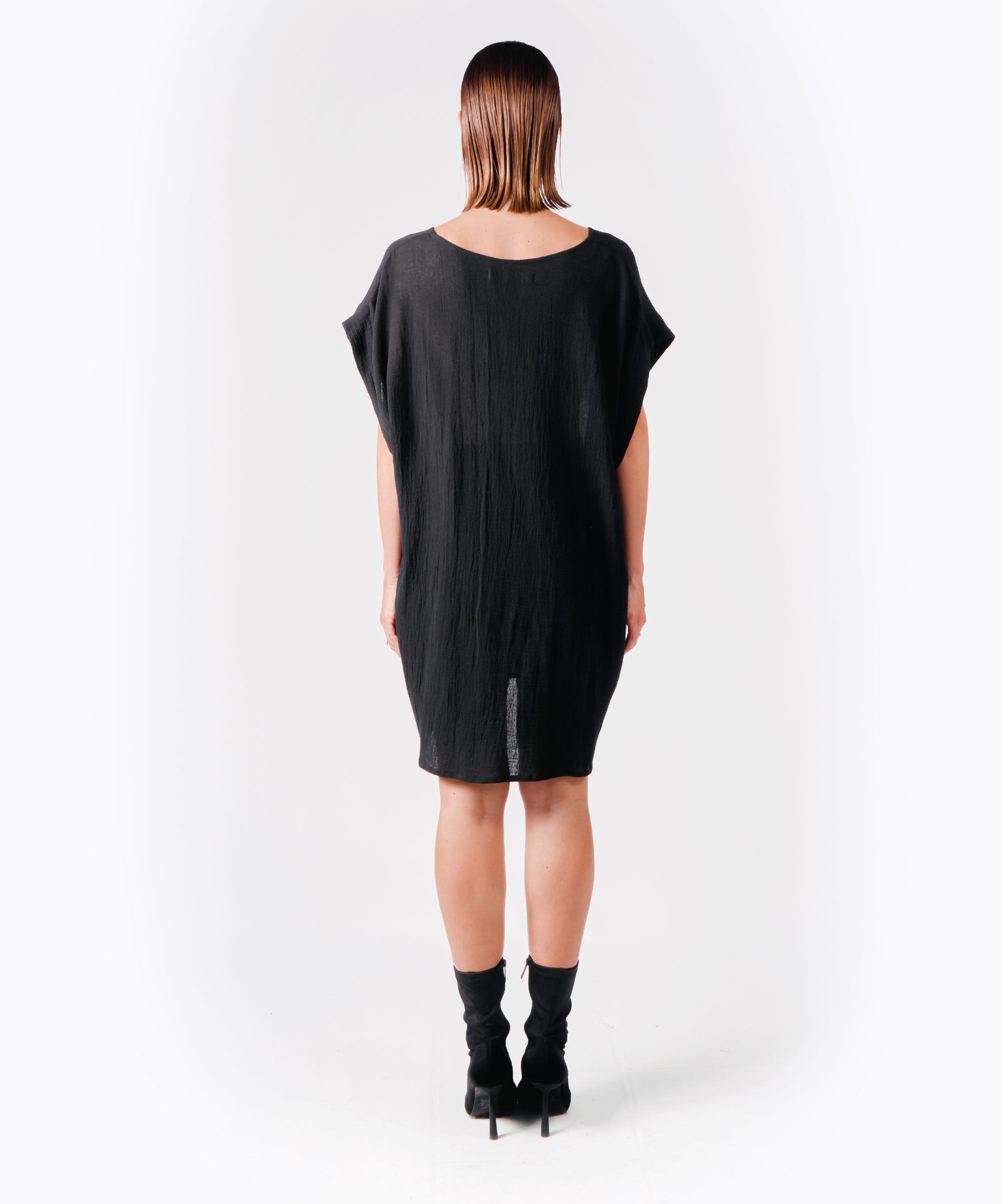 DEJA VU BLACK T-SHIRT