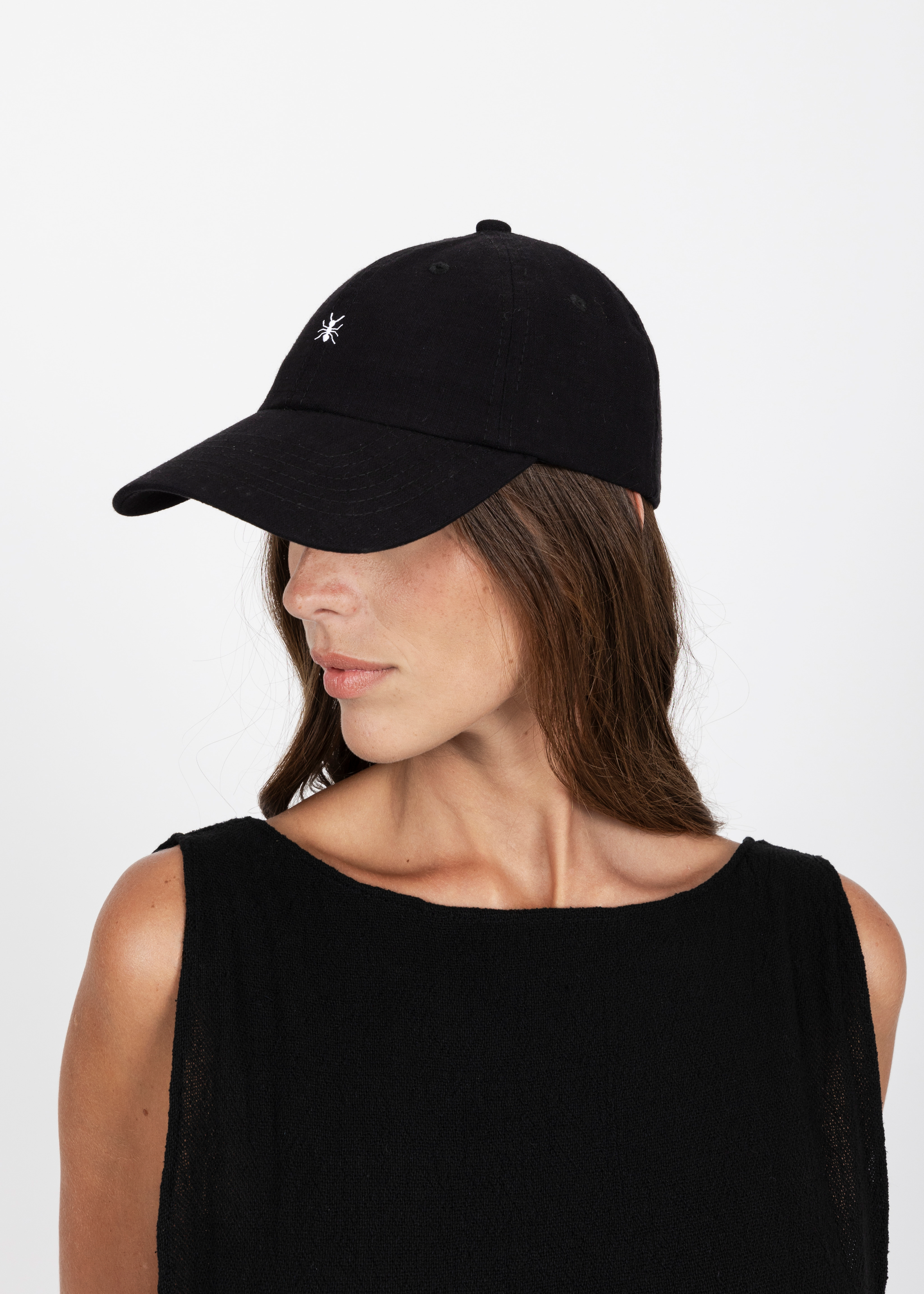 BE ANTSTOPPABLE BLACK CAP - DE LA ROSA TULUM