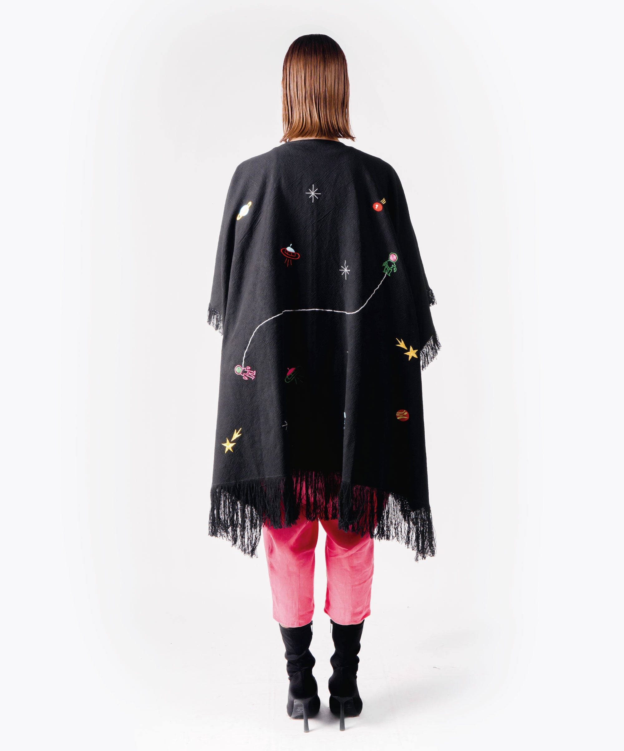 NO GRAVITY BLACK PONCHO