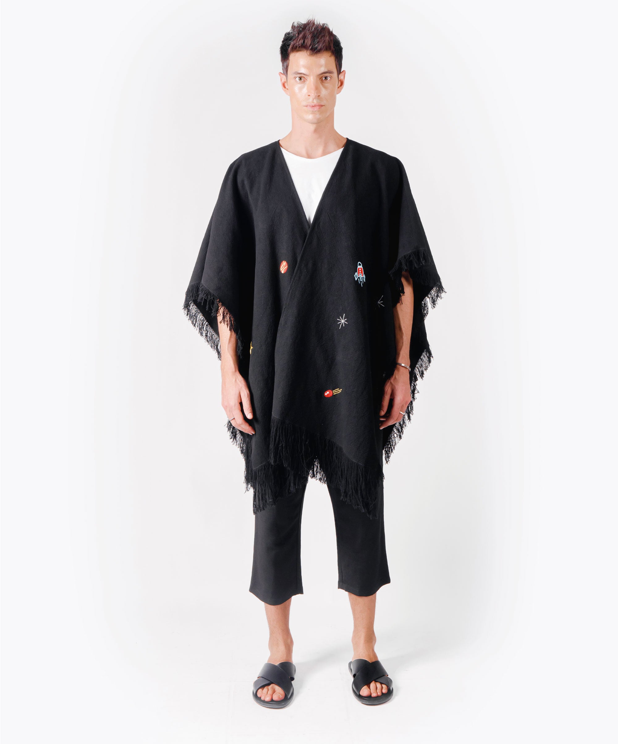 NO GRAVITY BLACK PONCHO