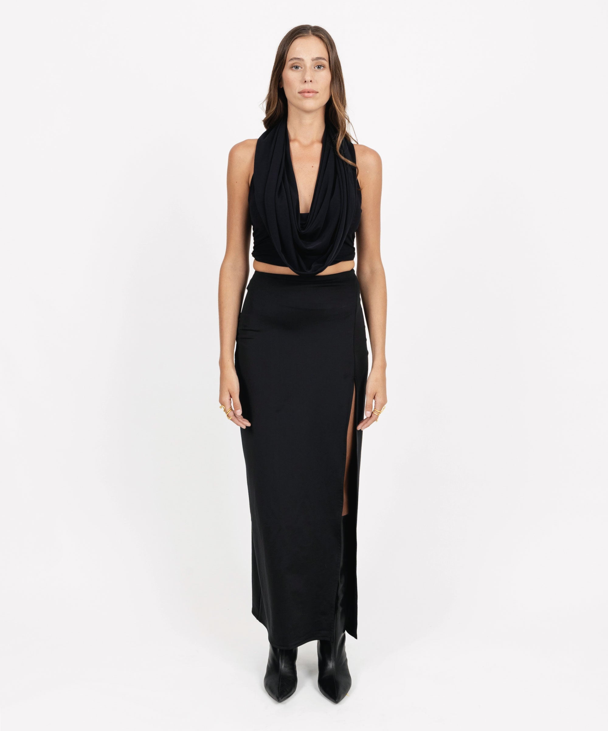 AHEAD HOODED BLACK TOP