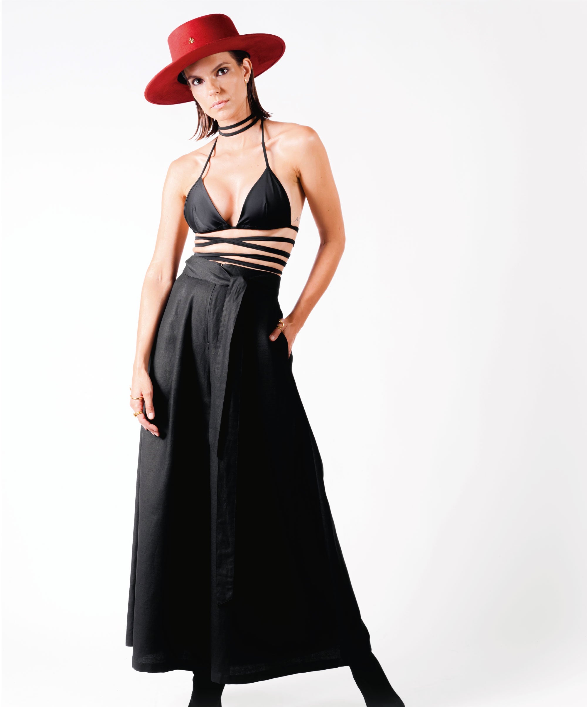 WRAP AROUND BLACK BIKINI TOP - DE LA ROSA TULUM