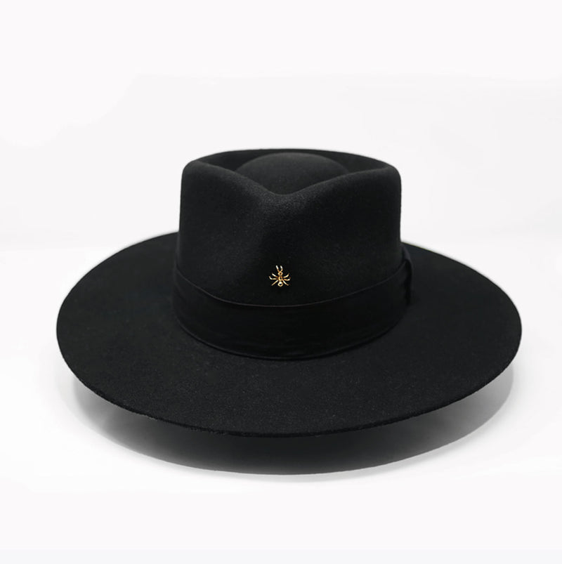 CALM BLACK HAT