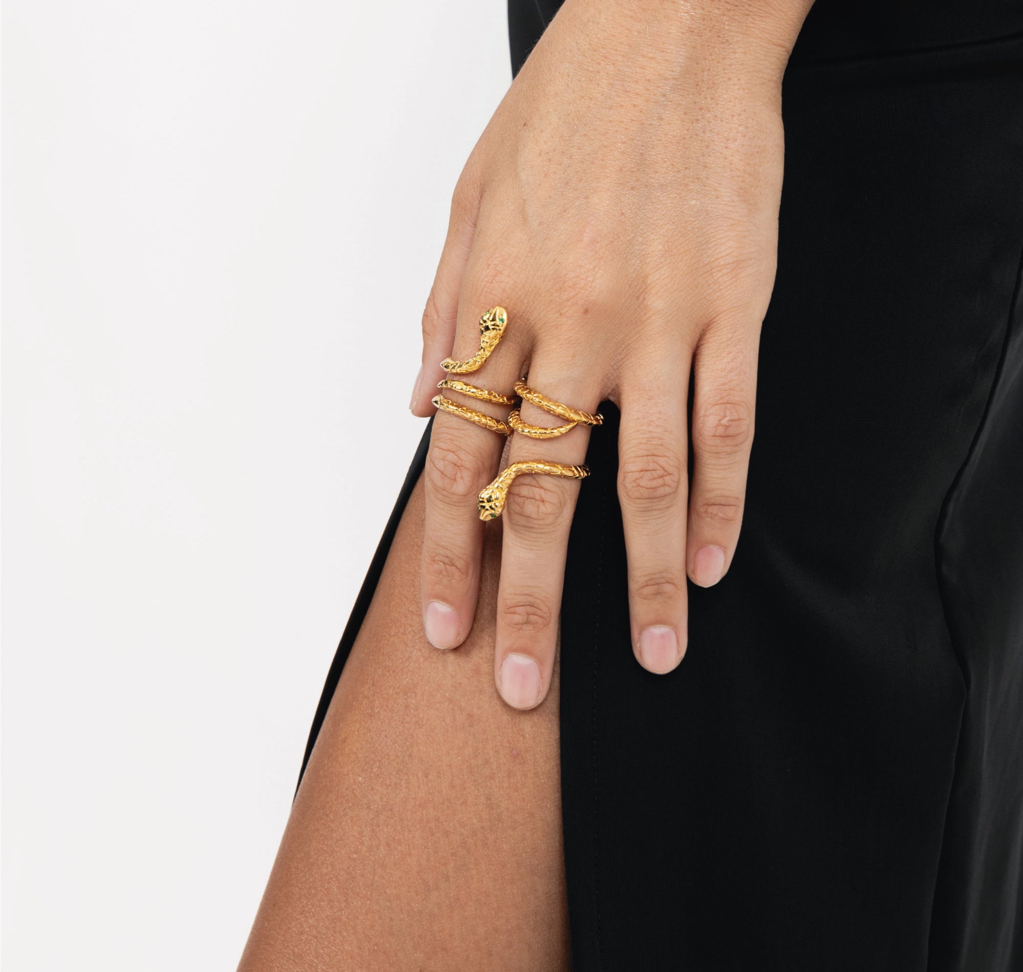 INFINITY SNAKE GOLD RING