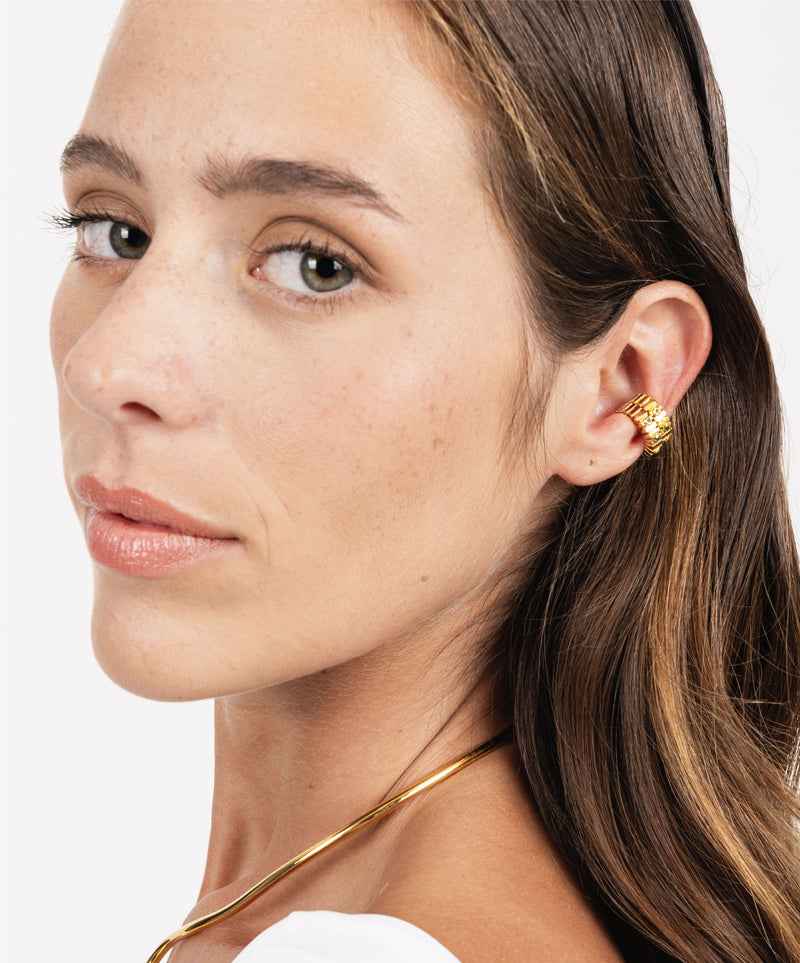 STAIRWAY GOLD EAR CUFF