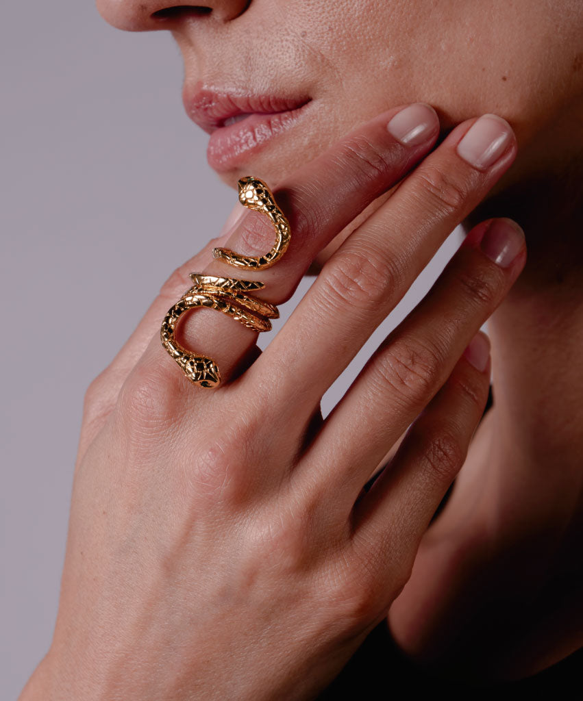 SLITHER SNAKE GOLD RING – DE LA ROSA INTERNATIONAL